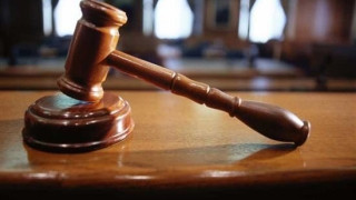«Καμπάνα» σε ανδρόγυνο που κακοποιούσε βάναυσα τα ανήλικα παιδιά του
