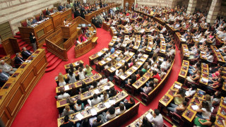 LIVE STREAMING: Δείτε τη συζήτηση στη βουλή για την παροχή ψήφου εμπιστοσύνης