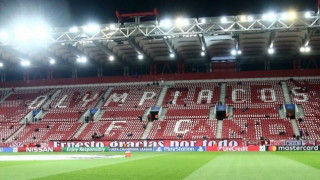 Τραυματίστηκαν δυο οπαδοί της Μπαρτσελόνα στο «Καραϊσκάκης»!