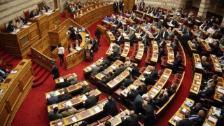 LIVE: Συγκαλείται η Ολομέλεια           της Βουλής για τη Novartis