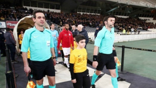 Φωνάζει...από νωρίς ο                    Ολυμπιακός!