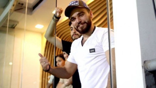 Γ. Σαββίδης: «Μίλα πιο δυνατά, είσαι χαμηλά δε σε ακούω» (pic)