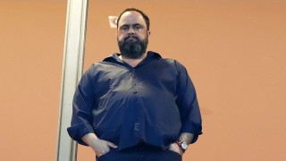 Μαρινάκης : «Μην     βγείτε       από  τα αποδυτήρια»