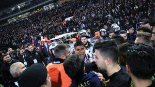 Σιμόες και Βιεϊρίνια περιμένουν         το διαιτητή