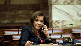 Ντόρα Μπακογιάννη: Σπάνια εμφάνιση με τον σύζυγό της Ισίδωρο Κούβελο