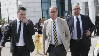 ΒΟΜΒΑ: Grexit     προ        των              πυλών!