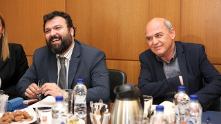 Να επιβάλλουν το πλαίσιο           Βασιλειάδη και ΕΠΟ