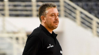 Παπαθεοδώρου: «Σημαντικές οι απουσίες, έτσι θα παίξουμε με την ΑΕΚ»