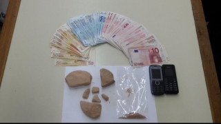 Κέρκυρα: «Έσπειρε» στην αυλή του ηρωίνη και χρήματα! 