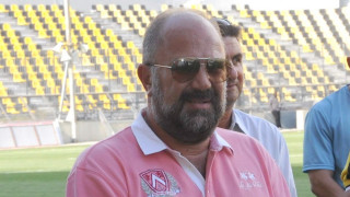 Όλα επί τάπητος