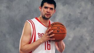 Παπανικολάου: «Απίστευτο που ξεκινάω απέναντι στον Κόμπι» 