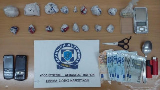 Έθαβε μέσα σε θάμνους την ηρωίνη