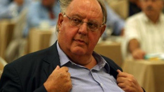 Νέα επίθεση Πάγκαλου στη νεολαία ΣΥΡΙΖΑ: «Είστε τσογλάνια του δρόμου»