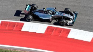 Pole position για Ρόσμπεργκ