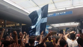 H τρέλα δεν πάει στα βουνά! Πάει από τη Νάπολι στη Φλωρεντία! (vids)
