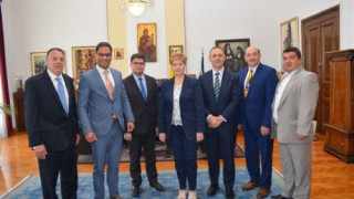 Επίσκεψη μελών της Διακοινοβουλευτικής Ένωσης Ελληνισμού στην Τσαρουχά