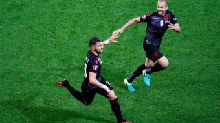 Τους           «καίει»                  ο επιθετικός