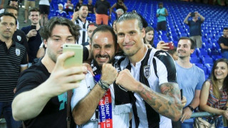 Οι αθέατες στιγμές του «ασπρόμαυρου» θριάμβου (video)