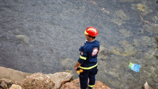 Νεκροί πατέρας & αδελφός της 13χρονης που σκοτώθηκε πηδώντας σε γκρεμό