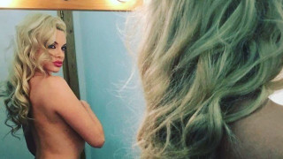 Η συνήθεια της Ρίας      που έγινε                    λατρεία! (pics)