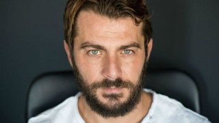 «Ο Γιώργος Αγγελόπουλος ήταν πάνω μου και για 10 λεπτά…» (ΒΙΝΤΕΟ)