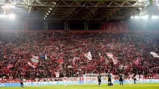 Το υβριστικό πανό του Ολυμπιακού για τον… Θωμά! (pic)