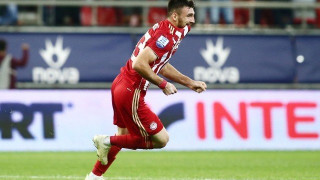 Λύτρωση στο 90’ με Μάνο για                      Ολυμπιακό