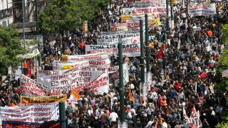 «Παραλύουν» δημόσιος και ιδιωτικός τομέας
