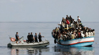 Ακυβέρνητο φορτηγό πλοίο με μετανάστες νοτιοανατολικά της Κρήτης