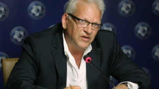 Σαρρής: «Σενάρια επιστημονικής φαντασίας»