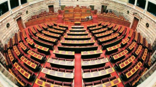 Το απόλυτο… ξεγύμνωμα για μέρος του πολιτικού συστήματος