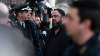 Ενταση με Μαρινάκη στην είσοδο των αποδυτηρίων! (vid)