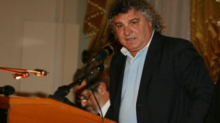 Βράβευση του Χατζηπαναγή                                 στη Μηχανιώνα