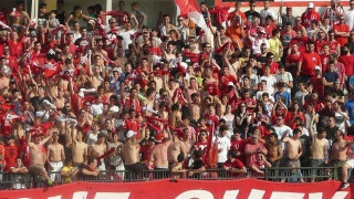 Το πανό με   το    ξεκάθαρο   μήνυμα των    οργανωμένων (pic)