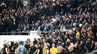 Ένταση στα επίσημα, ανύπαρκτη η    αστυνομία (vids)