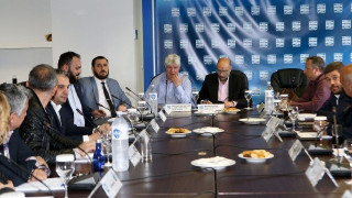 Οταν δείχνει… φόβο η Πολιτεία, ρίχνει νερό στον μύλο της βίας