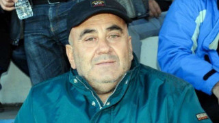 Πλήρη απεμπλοκή από τη Δόξα                     θέλει ο Μπύρος