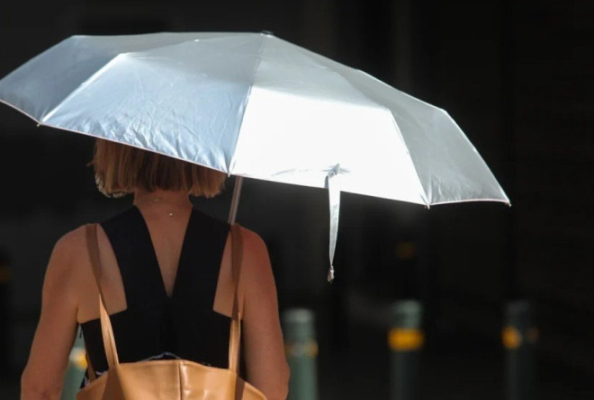 Καιρός: Τριήμερη ζέστη από το Σάββατο με θερμοκρασίες που θα αγγίξουν τους 40 βαθμούς