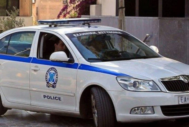 Βόλος: Σύλληψη 45χρονου που απείλησε γειτόνισσά του και τα παιδιά της