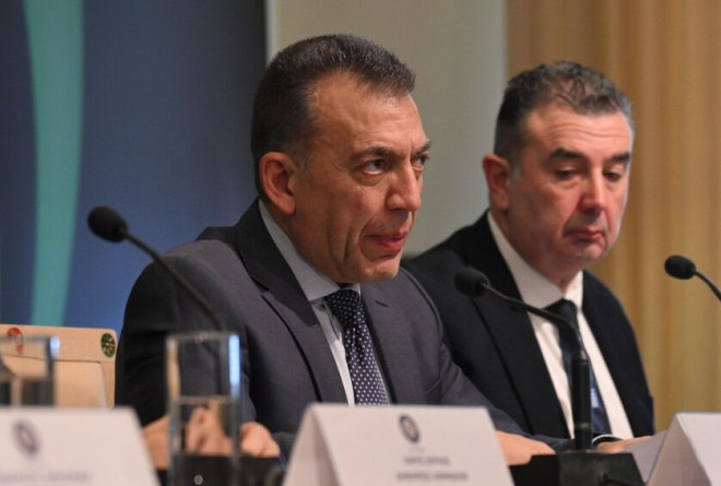 Απαγόρευση μετακίνησης οπαδών στο Άρης-Ηρακλής – Δυσαρέσκεια και από τις δύο ομάδες για Βρούτση