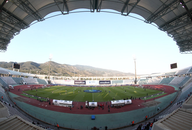 Οι προετοιμασίες στο Πανθεσσαλικό Στάδιο πριν τον τελικό του ΠΑΟΚ με τον ΟΦΗ