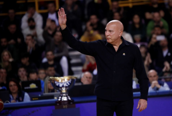 Γκάλης: «Στηρίζουμε όσους ιδρώνουν τα γαλανόλευκα, τα μόνα χρώματα στις Εθνικές μας»