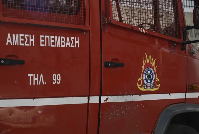 Θεσσαλονίκη: Μεγάλη κινητοποίηση για πυρκαγιά στα Τσαΐρια Περαίας – Μήνυμα από το 112
