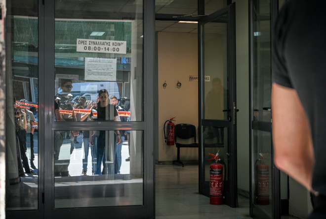 Πυροβολισμοί στον Κεραμεικό: Η στιγμή που ο 89χρονος κατευθύνεται στη Λουκάρεως