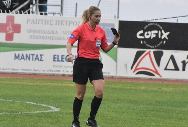 Από το γήπεδο στην επιχείρηση σύλληψης του 89χρονου: Η διαιτητής που βρέθηκε στην πρώτη γραμμή