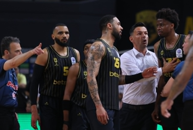 Άρης: Έδειξε τα... δόντια του, αλλά δεν δάγκωσε