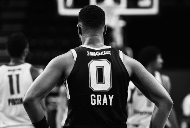 Ραϊκουάν Γκρέι: «Νίκες και επιτυχίες για τον κόσμο του ΠΑΟΚ» - Το νούμερο που διάλεξε