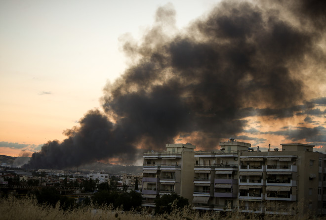 Σε «κλοιό» τοξικού νέφους η Θεσσαλονίκη: SOS για τη δημόσια υγεία