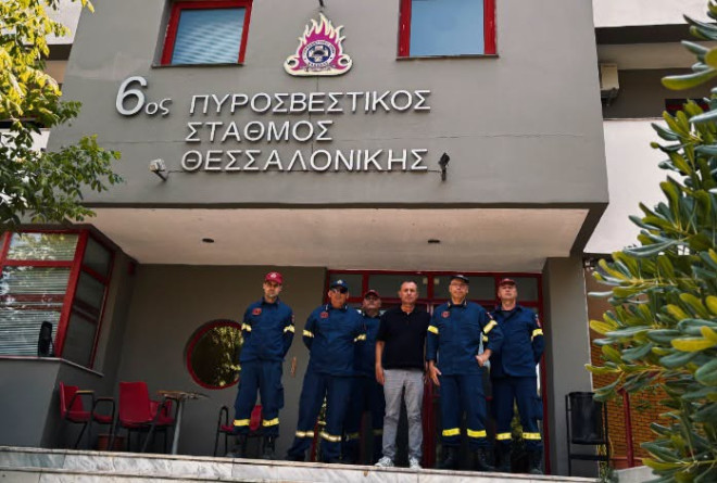 ΠΑΟΚ: Δωρεά 12 τόνων εμφιαλωμένου νερού στον 6ο Πυροσβεστικό Σταθμό Θεσσαλονίκης