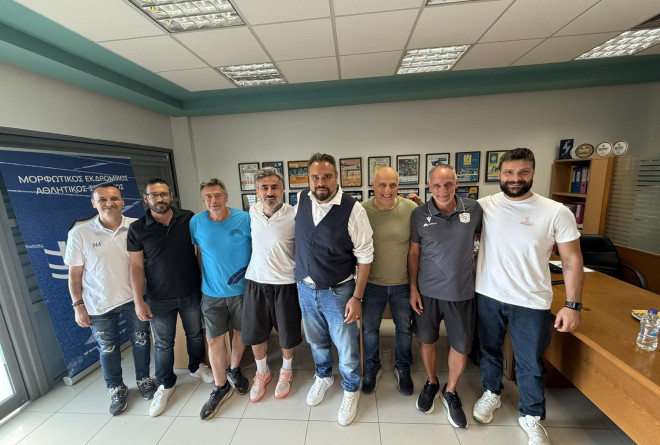 Ο Γιώργος Μαυρίδης «τρέχει» στον 14ο Διεθνή Νυχτερινό Ημιμαραθώνιο Θεσσαλονίκης - ZeniΘ!